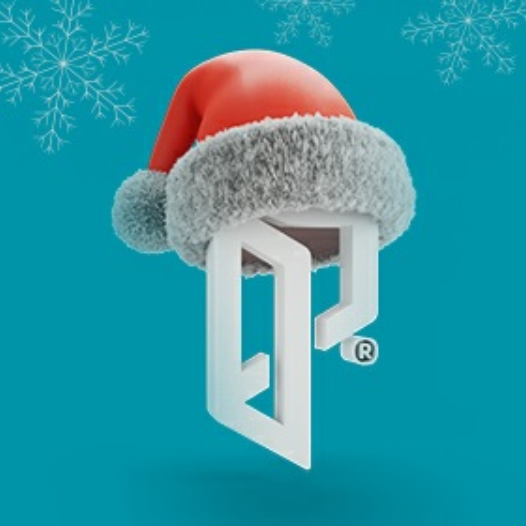 logo firmy petecki z czapką mikołaja